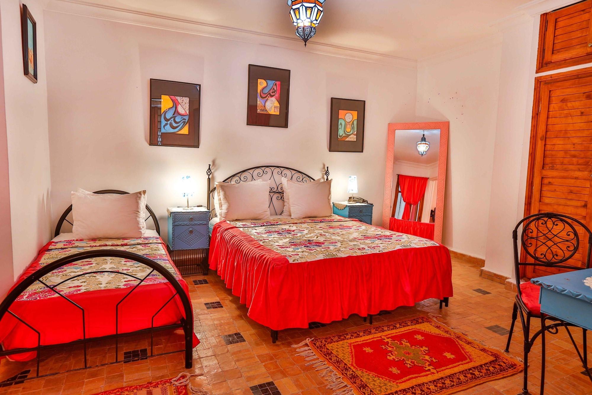 Riad Al Khansaa Эс-Сувейра Экстерьер фото