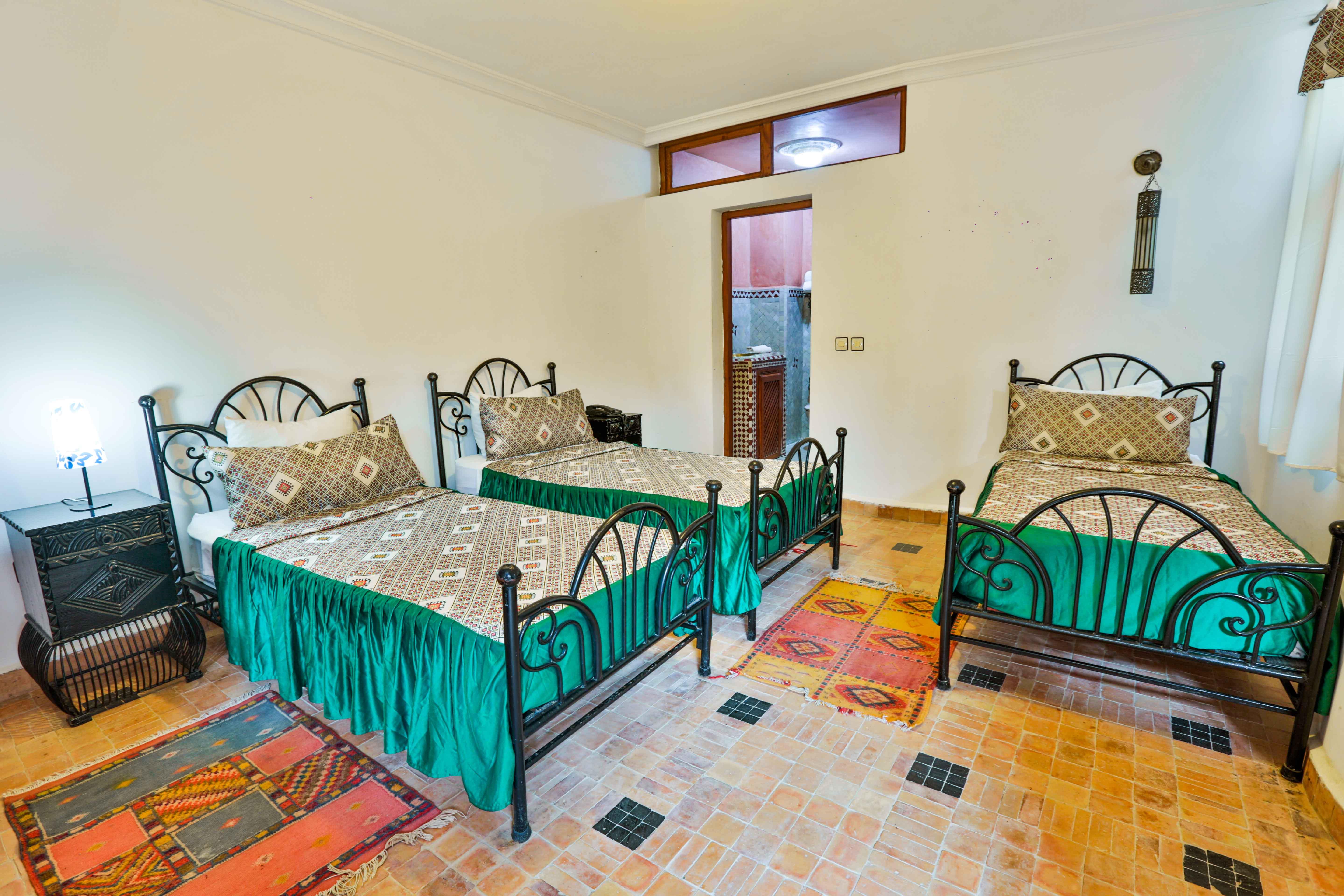 Riad Al Khansaa Эс-Сувейра Экстерьер фото