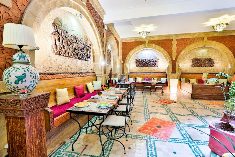 Riad Al Khansaa Эс-Сувейра Экстерьер фото