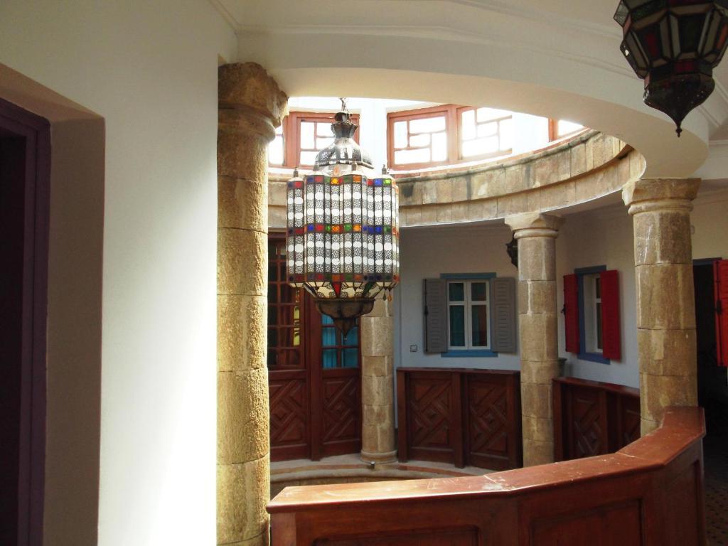 Riad Al Khansaa Эс-Сувейра Экстерьер фото