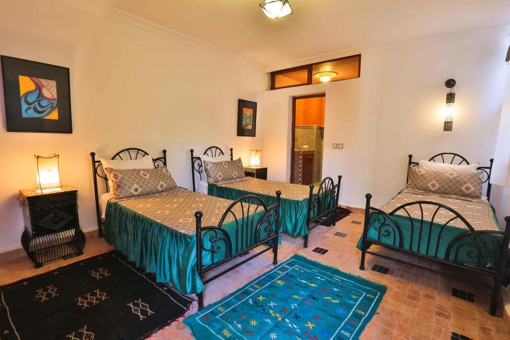 Riad Al Khansaa Эс-Сувейра Экстерьер фото
